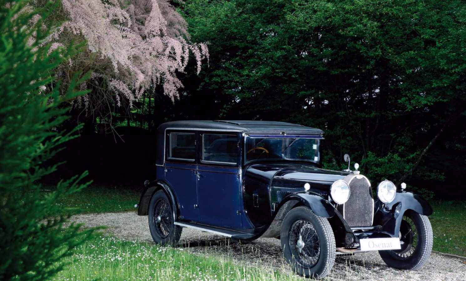 douche zonnebloem Verdampen 1930 Bugatti Type 44 Berline by Alin & Liautard |  ClassicCarWeekly.netClassicCarWeekly.net